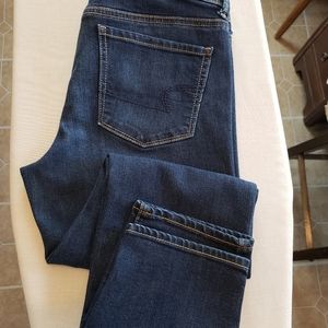 American Eagle SuperSkinny Sz 10 Short